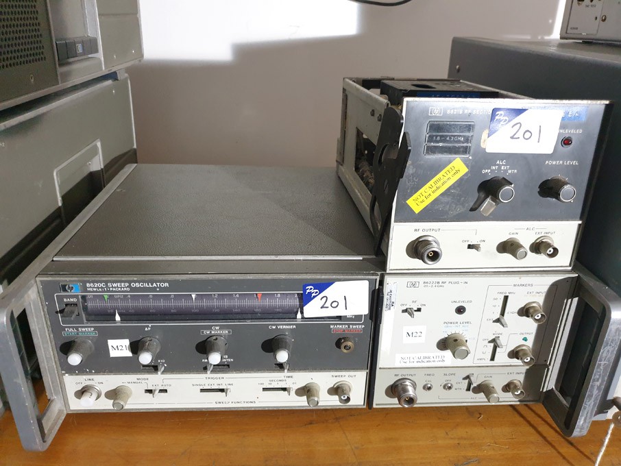 HP 8620C sweep oscillators, HP 8621B RF section, H...