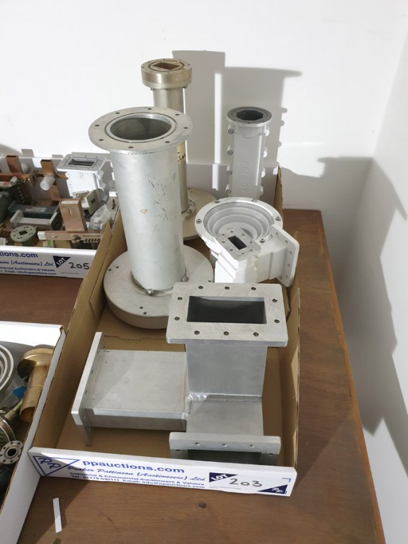 Qty various wave guide equipment as lotted - Lot l...