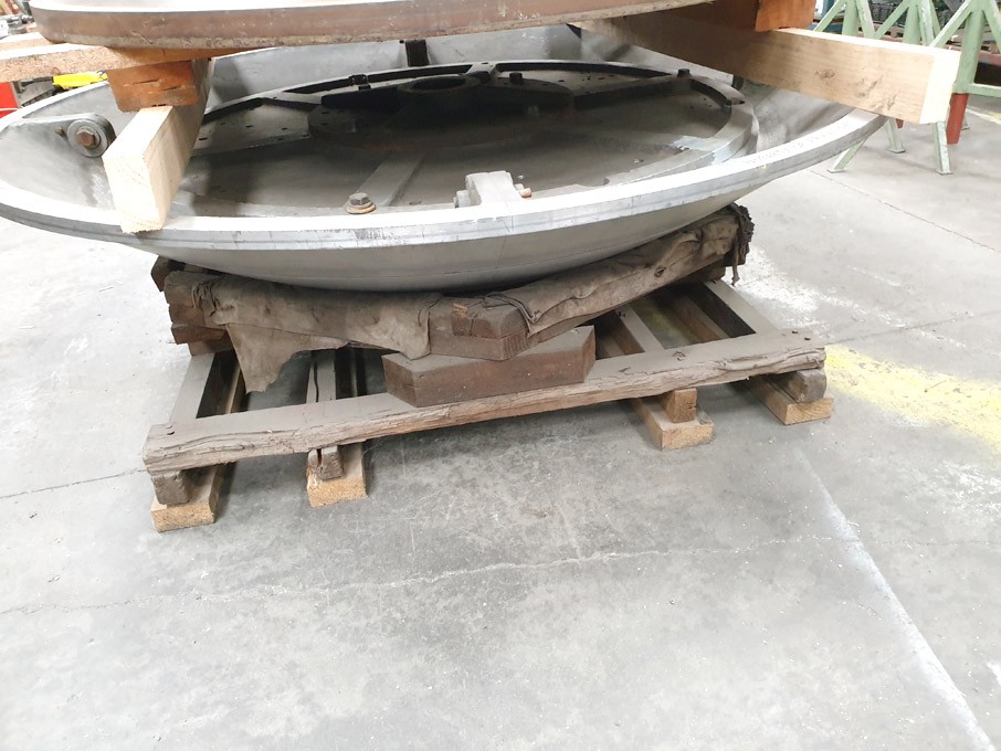 1.8m dia aluminium former, 546mm focal length, 360...