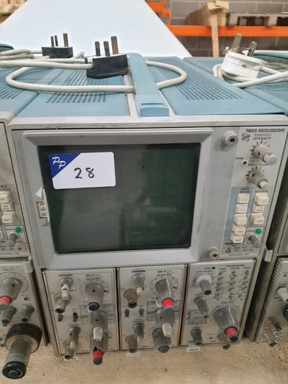 Tektronix 7603 oscilloscope with 2x 7A26, 7B50 plu...