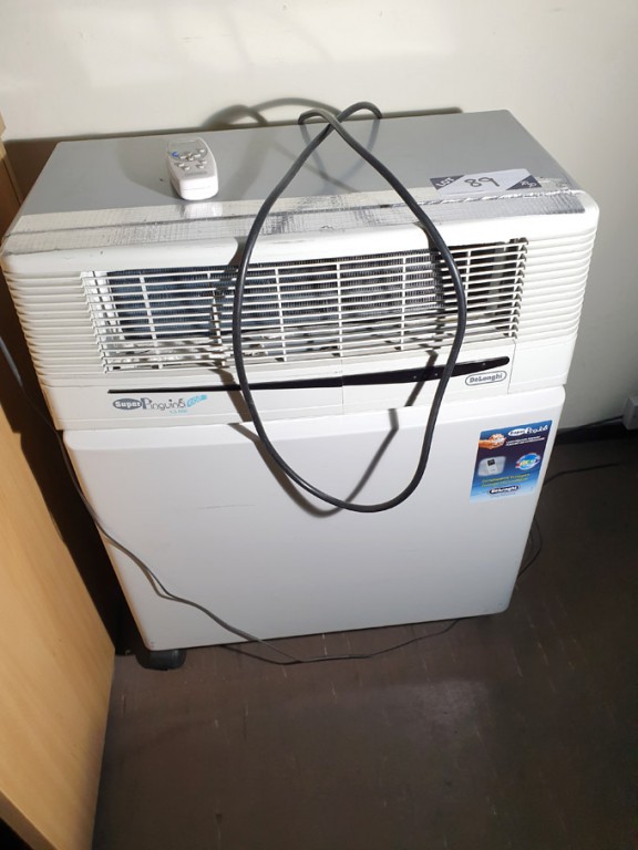 Delonghi Super Pinguino Eco CS600 air conditioning...