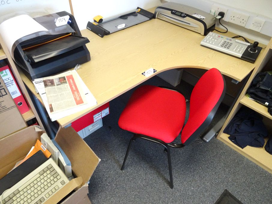 1600x1200mm light oak 'L' shaped desk with red uph...
