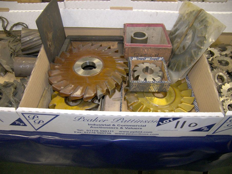 Qty HSS side & face milling cutters to 7" approx