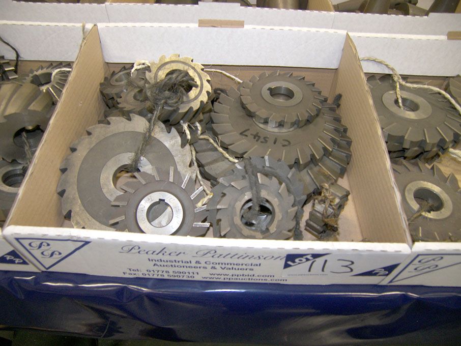 Qty HSS side & face milling cutters to 6" approx