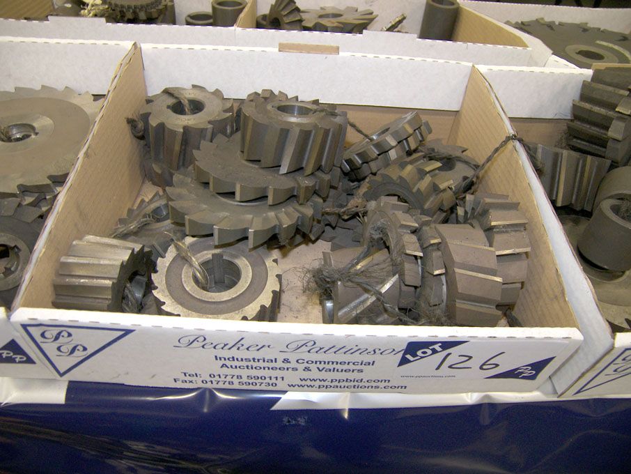 Qty HSS side & face milling cutters to 5" approx