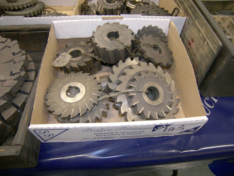 Qty HSS side & face milling cutters to 6" approx