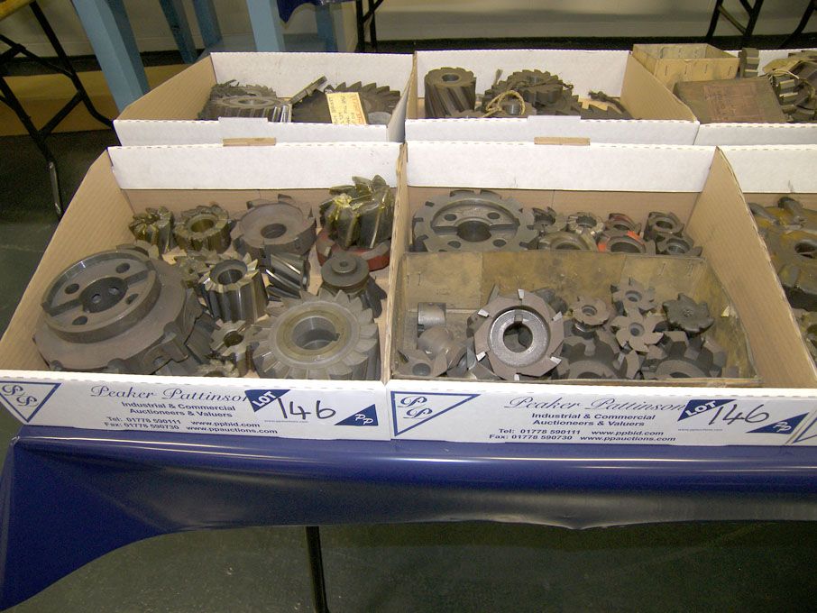 Qty HSS side & face milling cutters to 6" in 2 box...