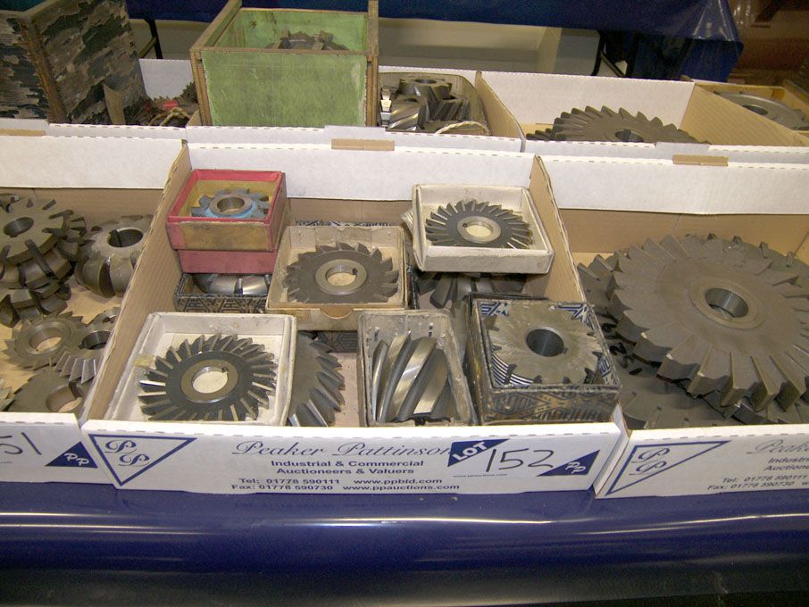 Qty HSS side & face milling cutters to 3" approx