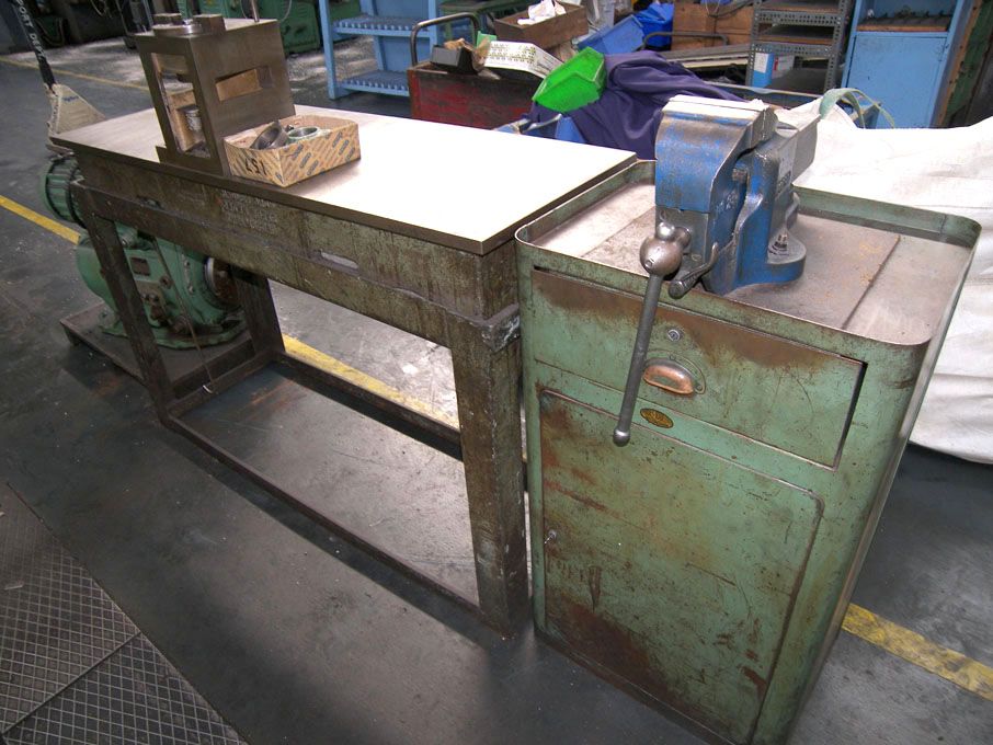 1370x450mm CI surface table & Record No23 bench vi...