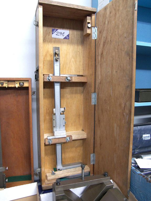 Mitutoyo 450mm height gauge in wooden case