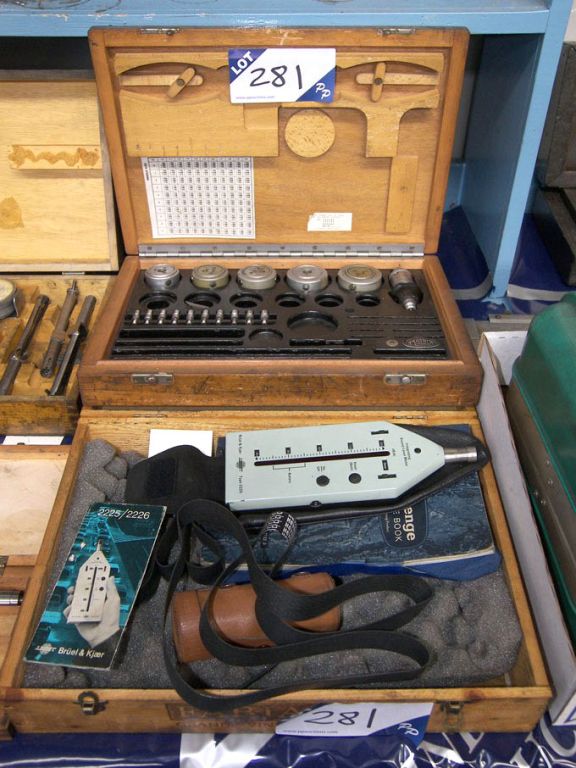 Bruel & Kjaer 2225 integrating sound level meter,...