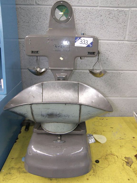Avery 1208GFD counting scales