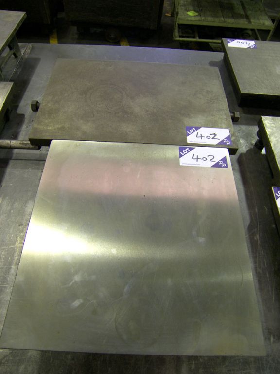 450x300mm & 400x400mm CI surface plates