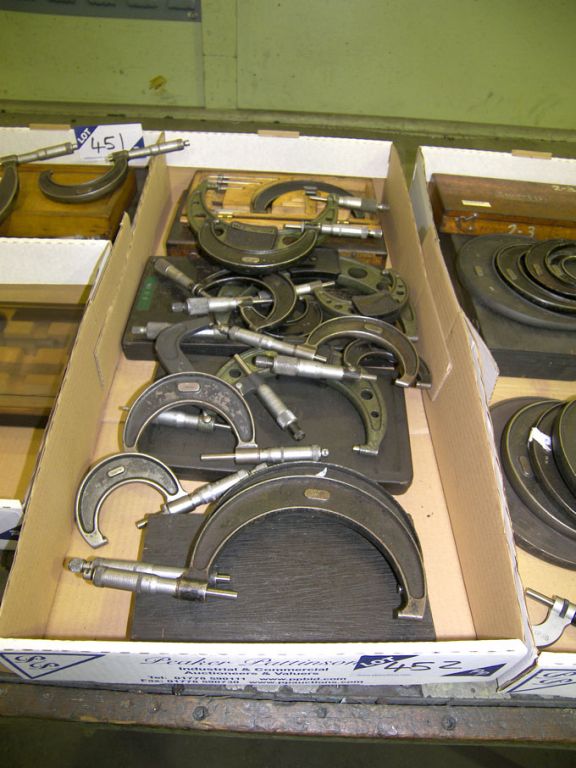 Qty Moore & Wright etc micrometers to 5-6"
