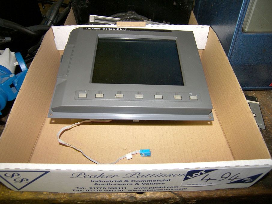 GE Fanuc Series 21i-T CNC control panel
