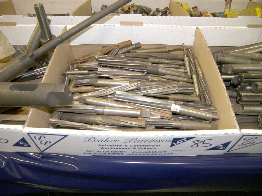 Qty HSS taper shank reamers to 1" approx