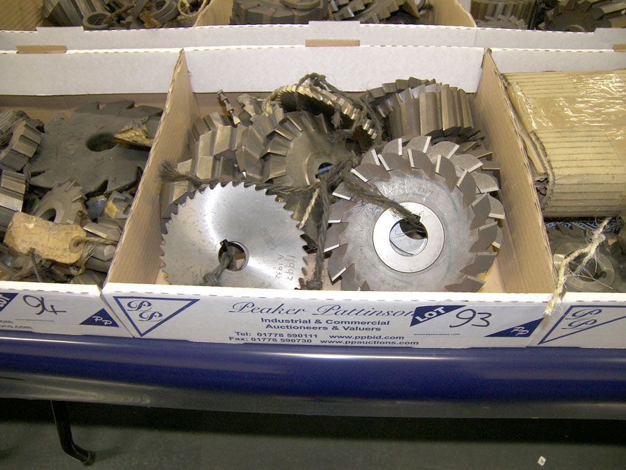 Qty HSS side & face milling cutters to 6" approx