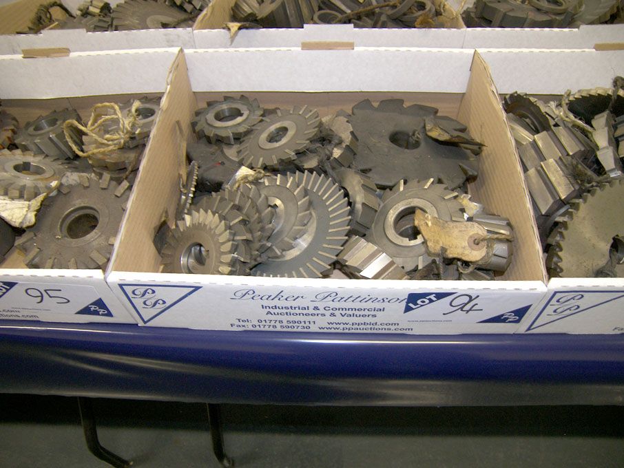 Qty HSS side & face milling cutters to 6" approx