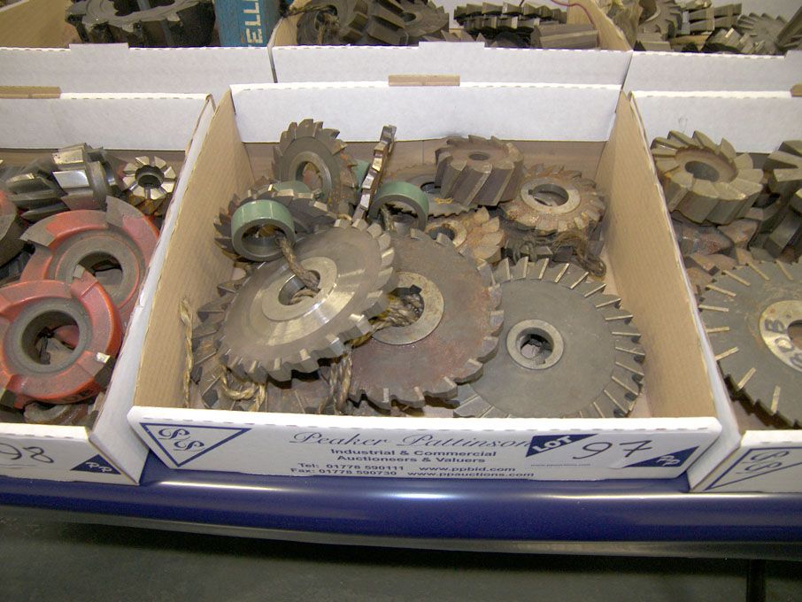 Qty HSS side & face milling cutters to 6" approx