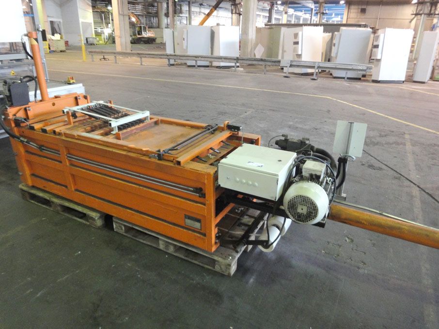 HSM 12 Gigant horizontal waste cardboard compactor...