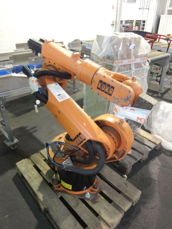 Kuka KR15/2 6 axis robot with control cabinet &...