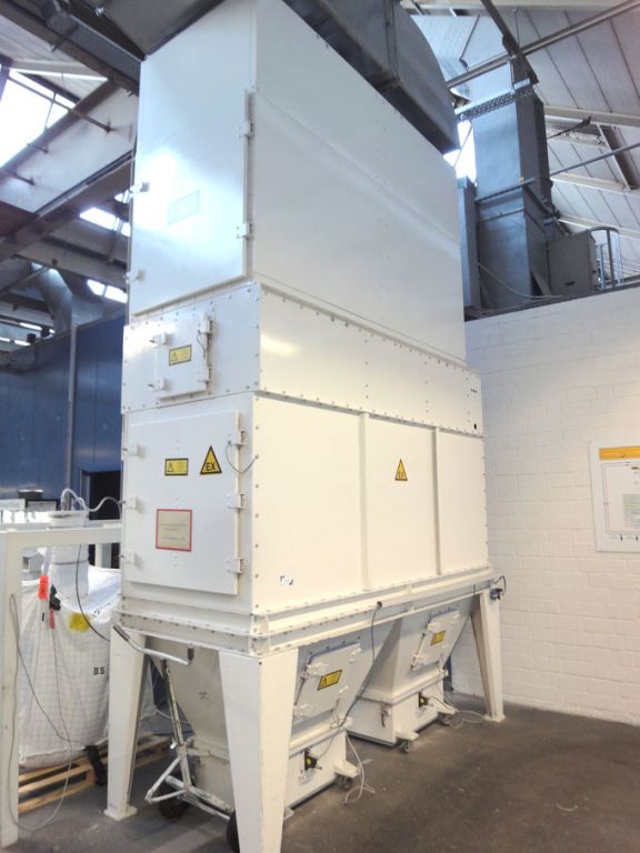 Herding twin hopper extraction unit with bagging s...