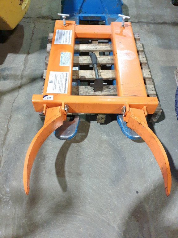 Invicta IDL-1 forklift attachment barrel lifter, 5...