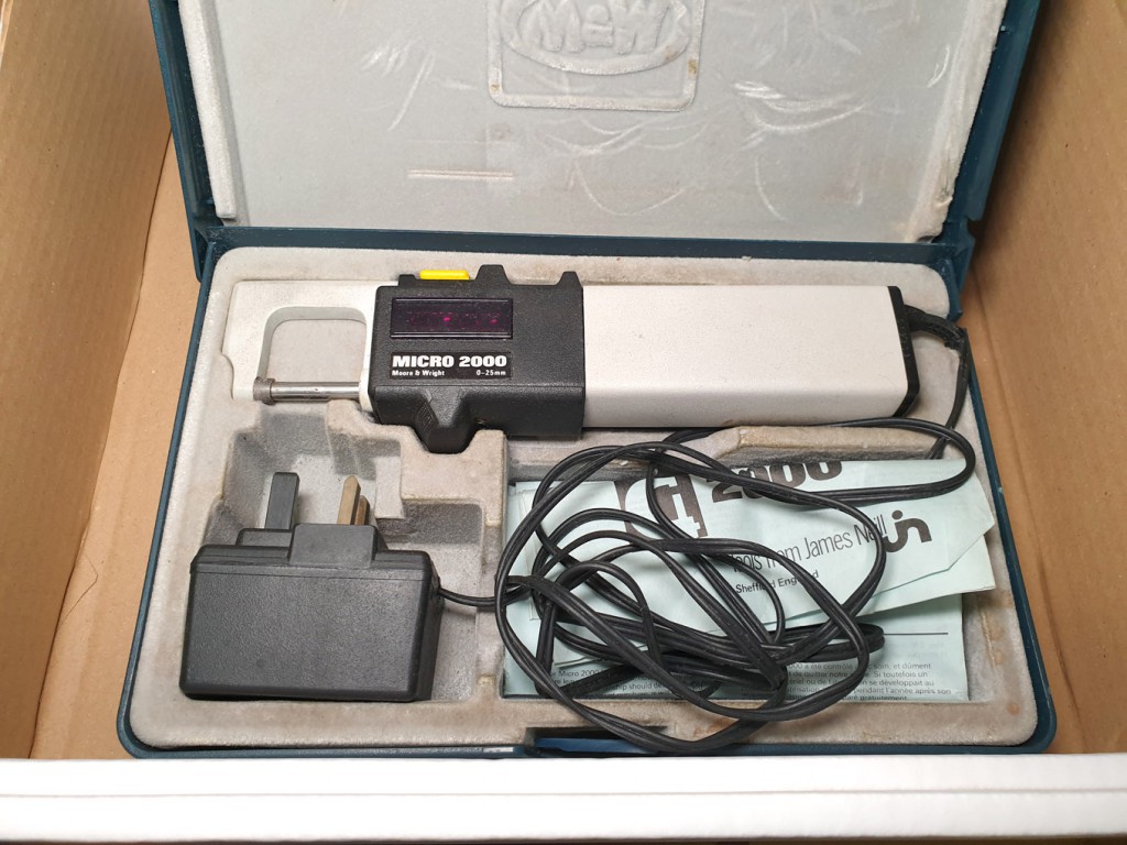 Moore & Wright Micro 2000 micrometer in case, 0-25...