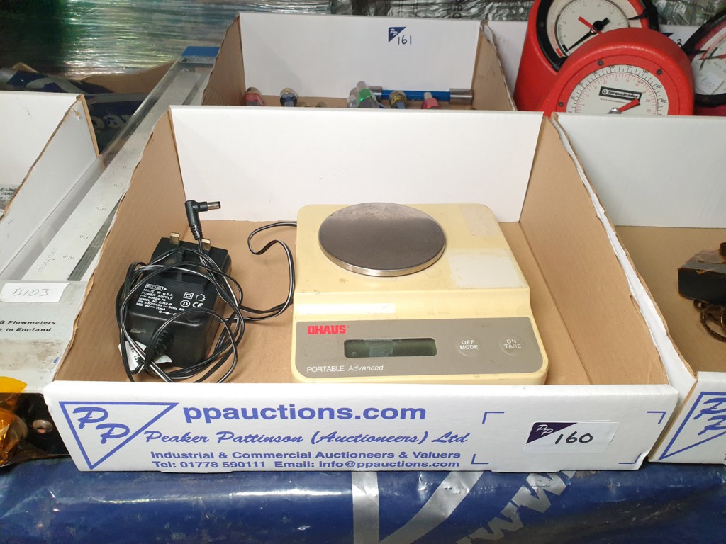 Ohaus CT200v portable advanced scales, 202 x 0.1G...