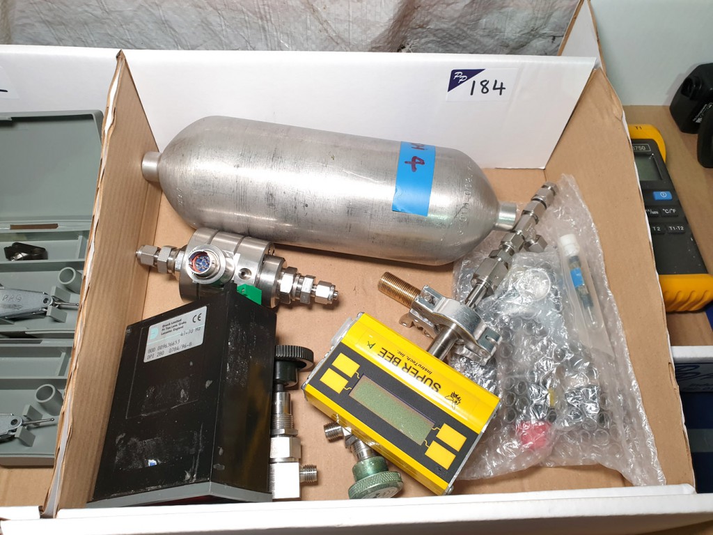 Qty various pressure spares inc: Super Bee CVM201G...