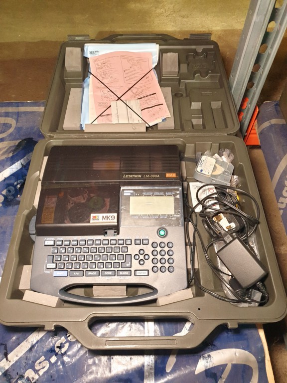 Partex Letawin LM-390A label printer in case - Lot...