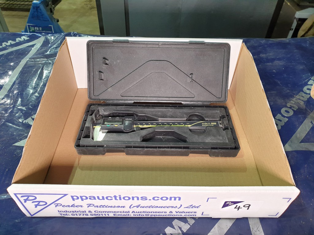 Mitutoyo 150mm digital vernier in case - Lot Locat...