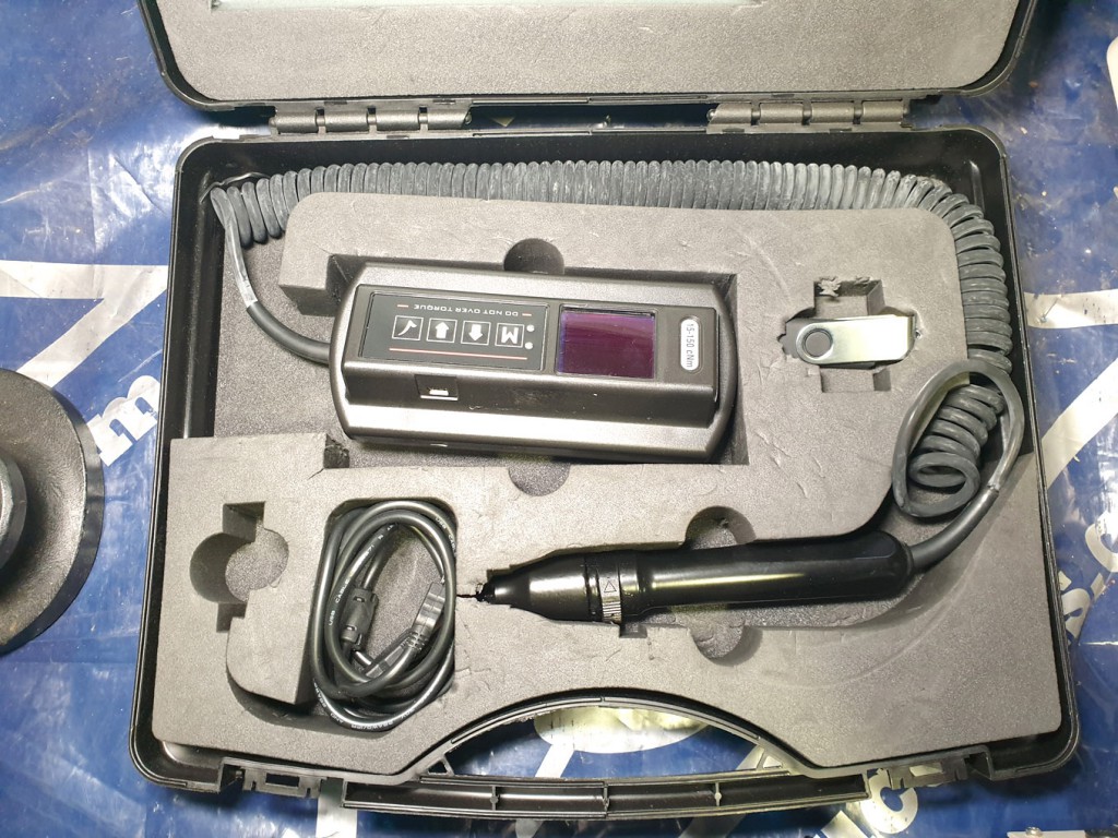 Torque Leader digital torque driver in carry case...