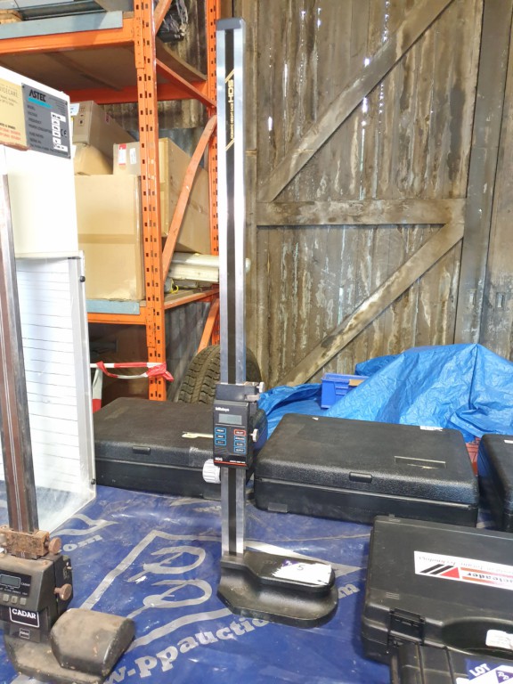 Mitutoyo HDS 30" digital height gauge - Lot Locate...