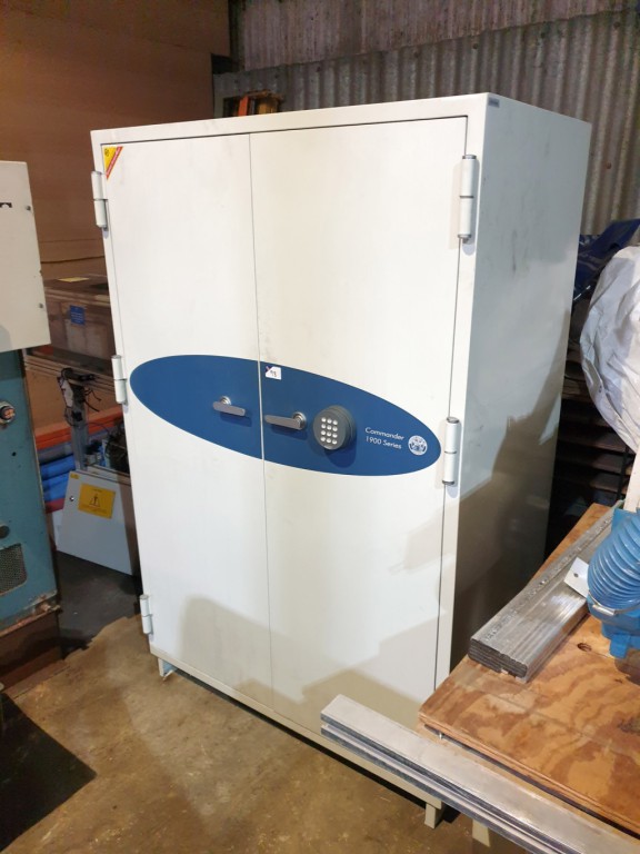 Phoenix Safe Commander 1900 series combination saf...