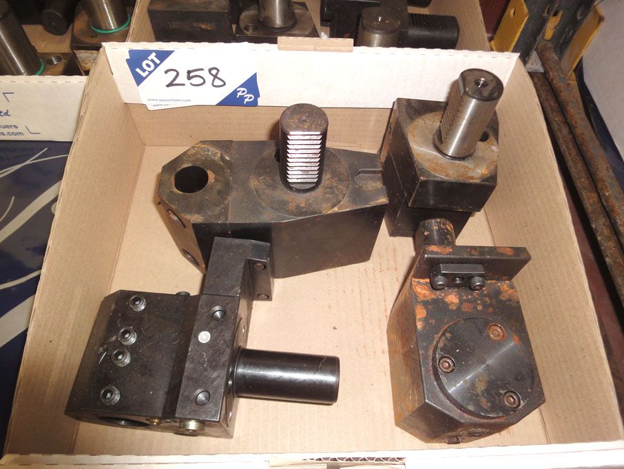 2x MT MO163200 & 2x similar tool holders - Lot l...
