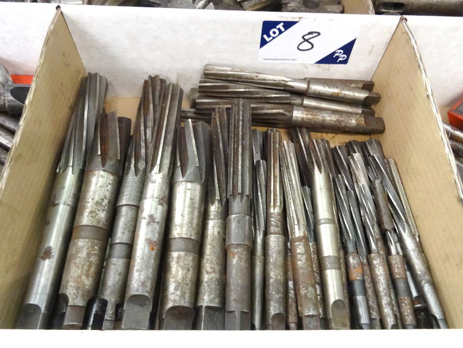Qty various HSS taper shank reamers to 1" approx -...