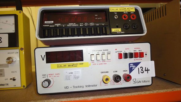Solartron 7045 digital multimeter & Gay Milano VID...