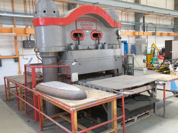 John Shaw & Sons hydraulic rubber press, 6000lb ca...