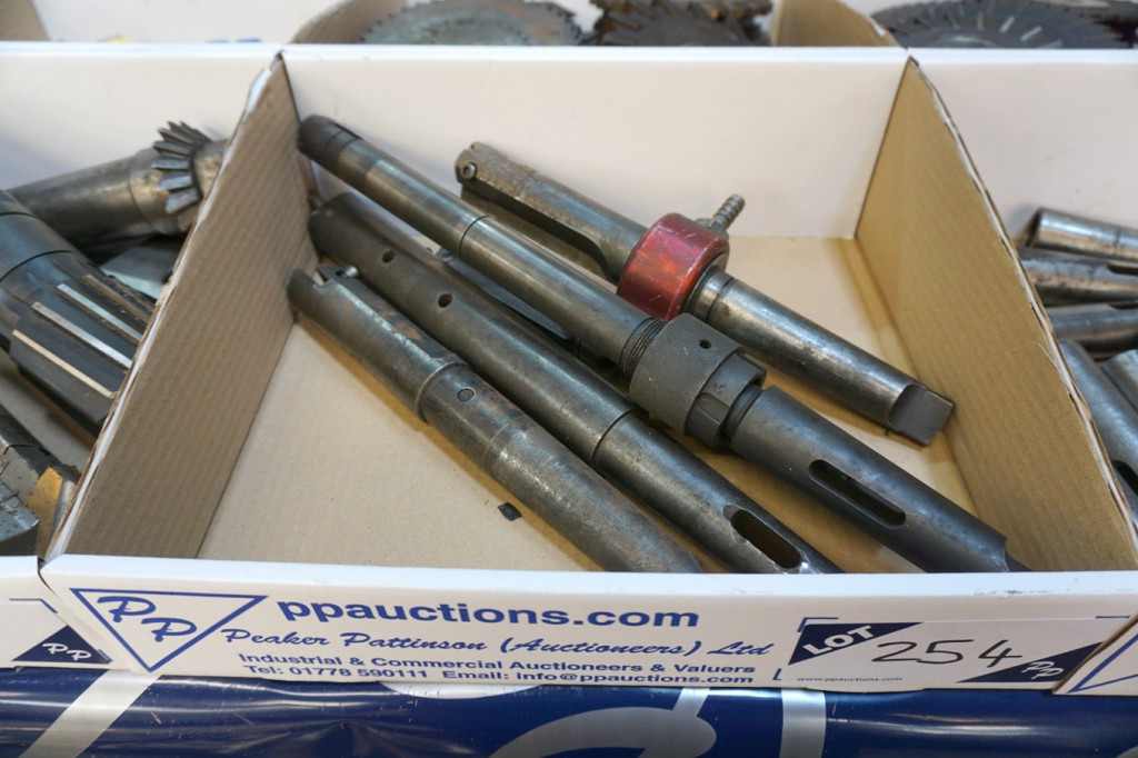 Qty tip boring tools