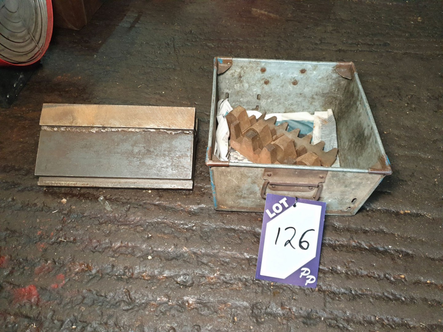 Sunderland cutter grinding fixture with Sunderland...