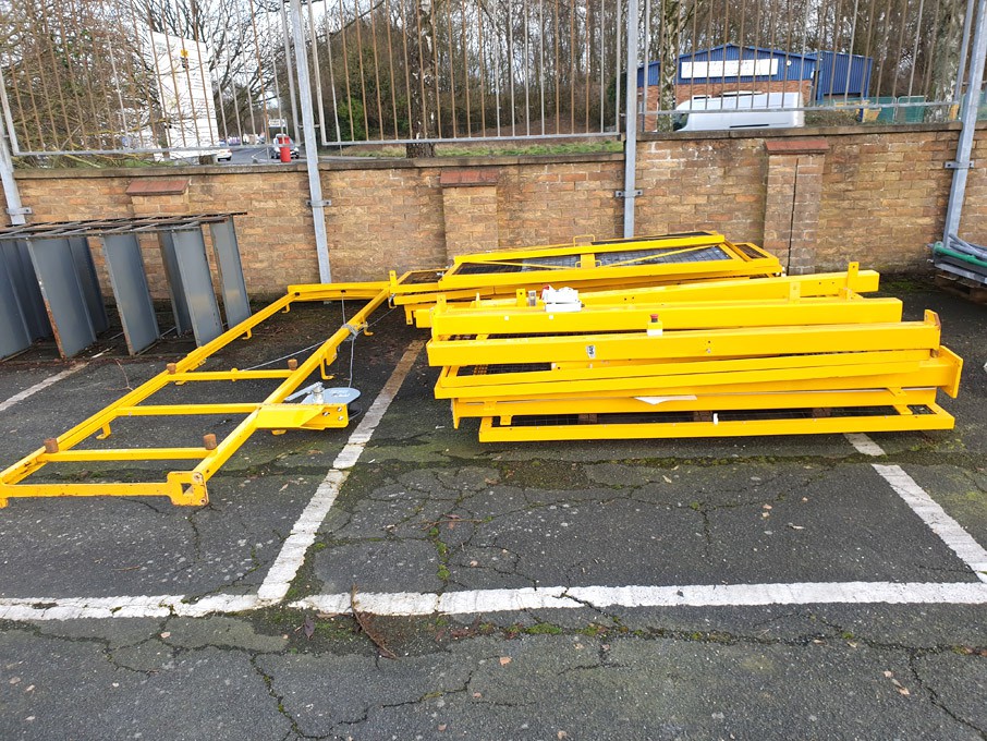 Metal security mesh fencing with posts, 6ft approx...