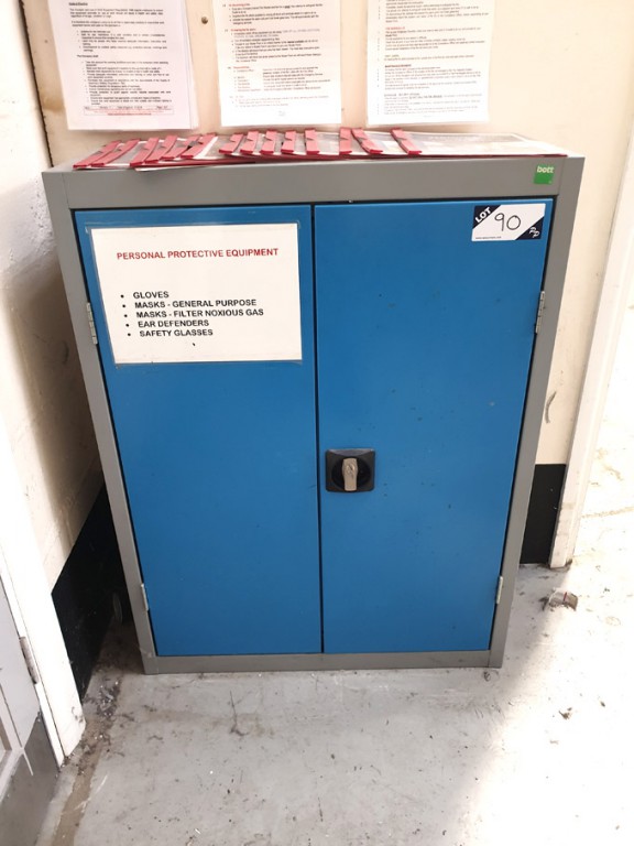 Bott metal multishelf 2 door storage cupboard, 750...
