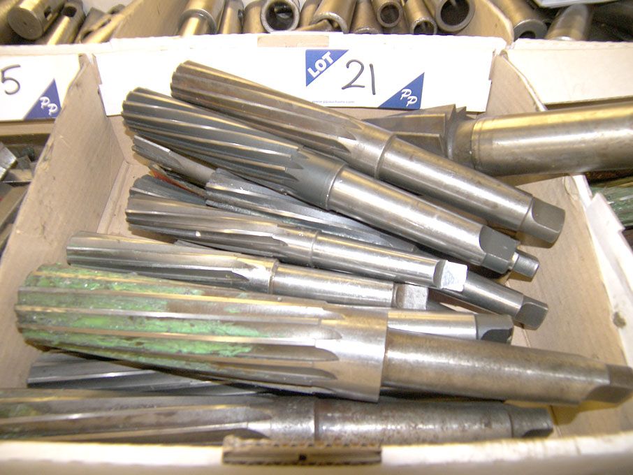 Qty HSS taper shank reamers to 2" approx