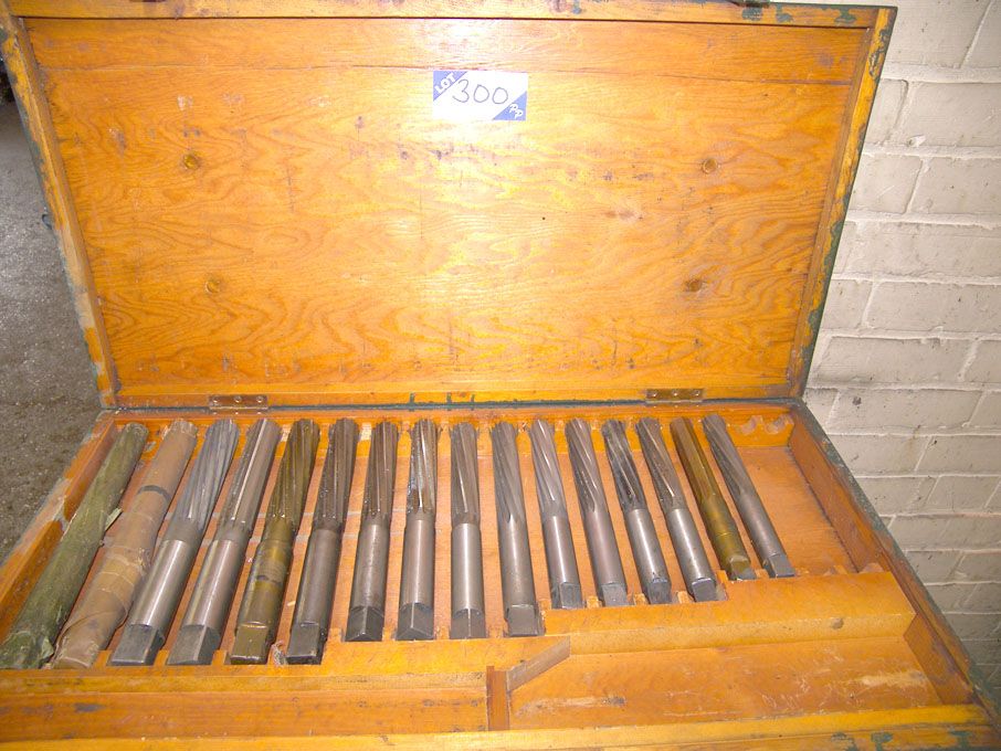 Qty HSS reamers to 1 1/2" approx in wooden case