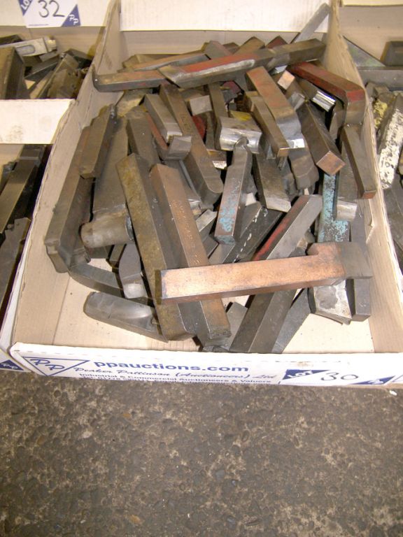 Qty HSS turning tools as lotted