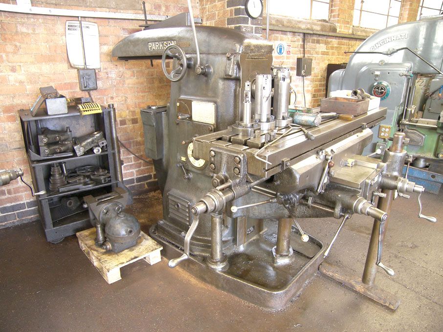 Parkson 3J horizontal milling machine, 70x16" tabl...