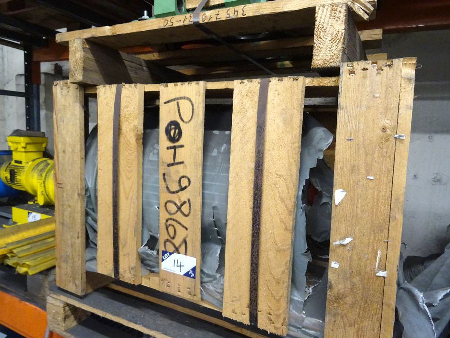 Electric motor in crate (unused)