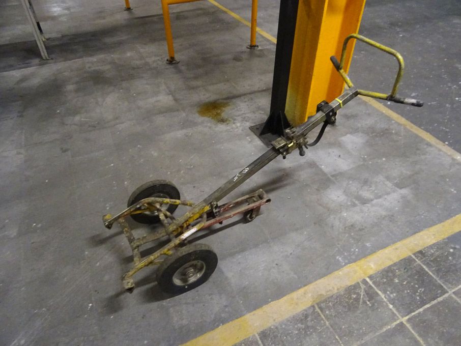 Mobile barrel trolley