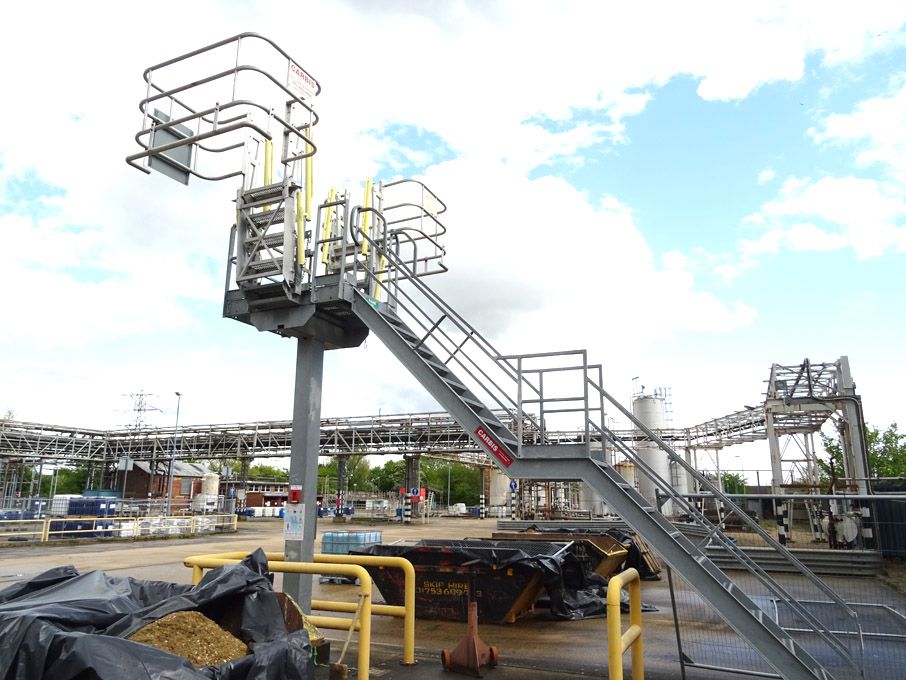 Carbis double sided tanker access platform